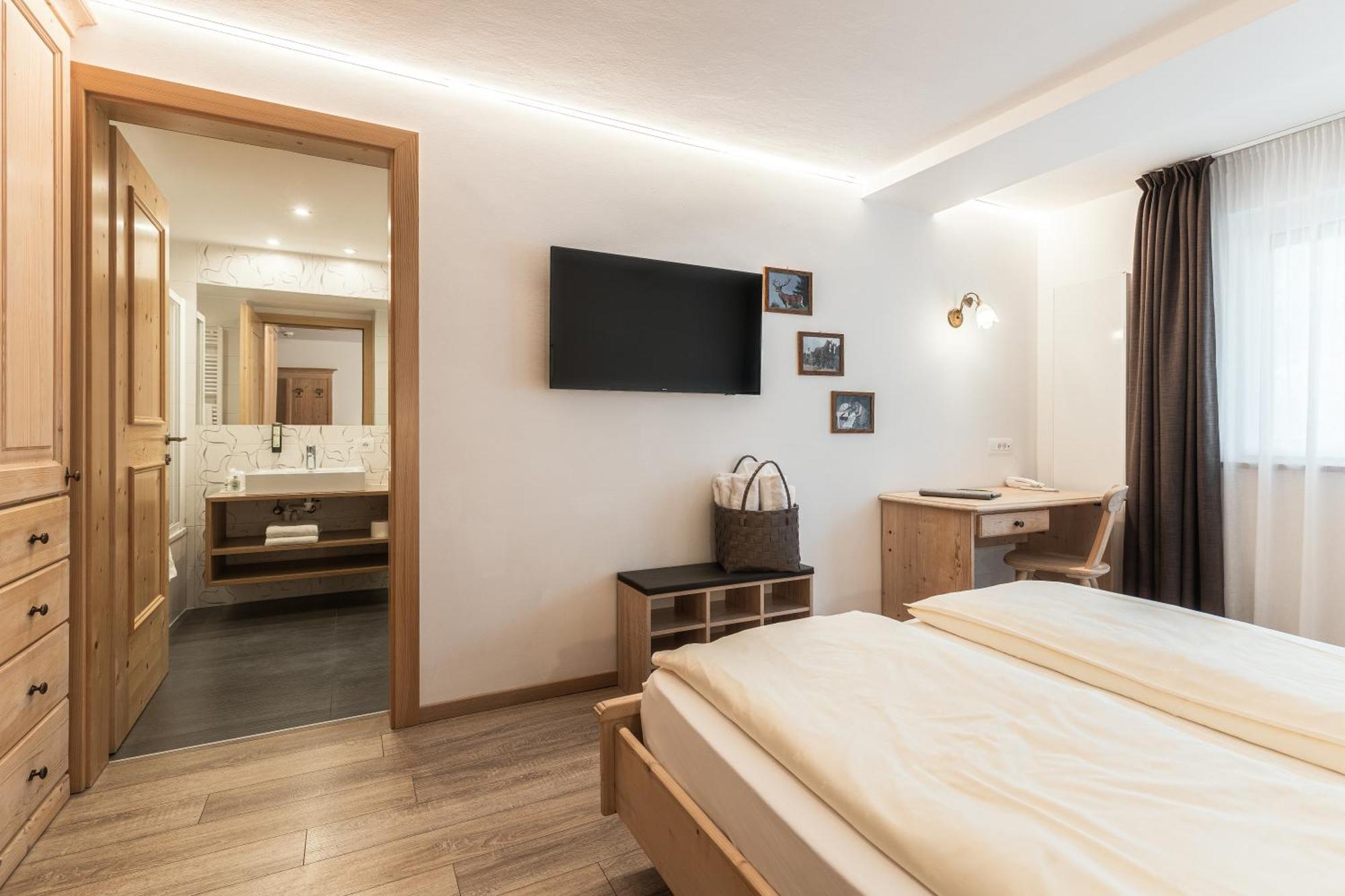 Hotel La Pineta Σέλβα ντι Βαλ Γκαρντένα Δωμάτιο φωτογραφία