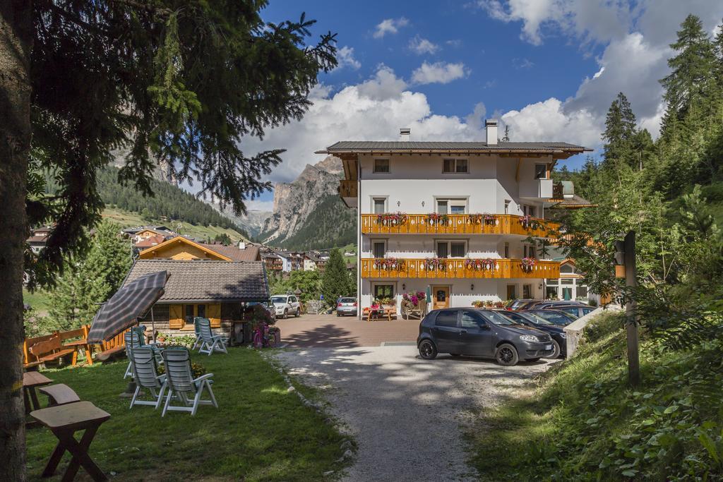 Hotel La Pineta Σέλβα ντι Βαλ Γκαρντένα Εξωτερικό φωτογραφία
