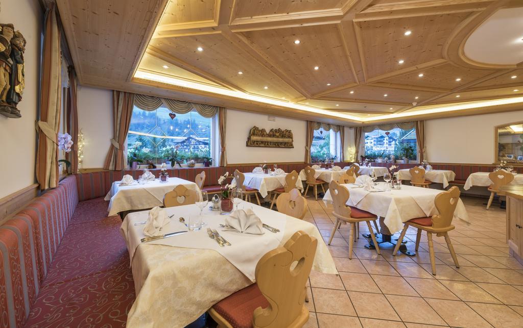 Hotel La Pineta Σέλβα ντι Βαλ Γκαρντένα Εξωτερικό φωτογραφία